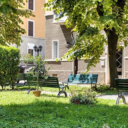 Walk To Navigli - Via Gola - 2 Bedrooms Apt ميلان المظهر الخارجي الصورة