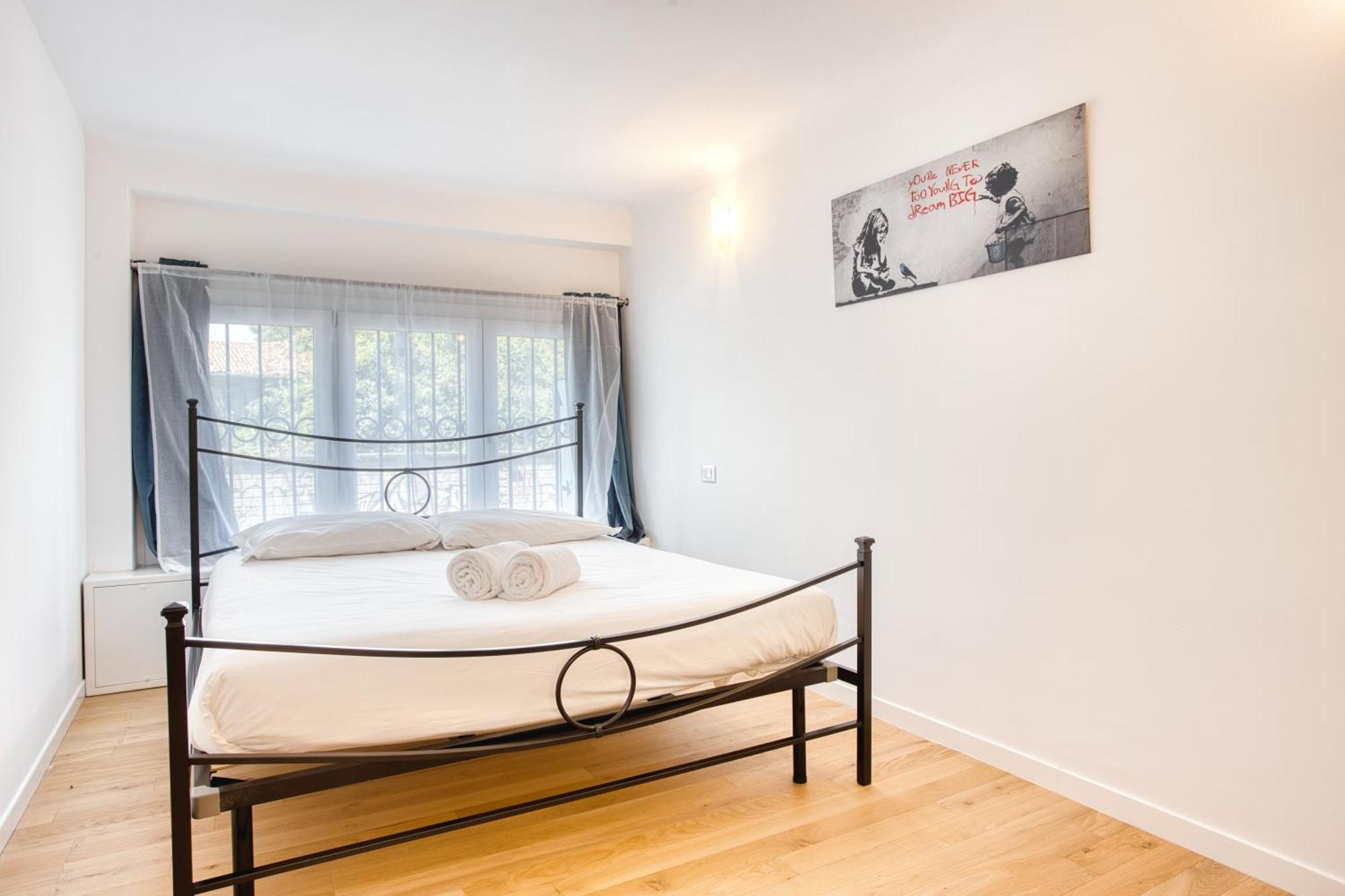 Walk To Navigli - Via Gola - 2 Bedrooms Apt ميلان المظهر الخارجي الصورة