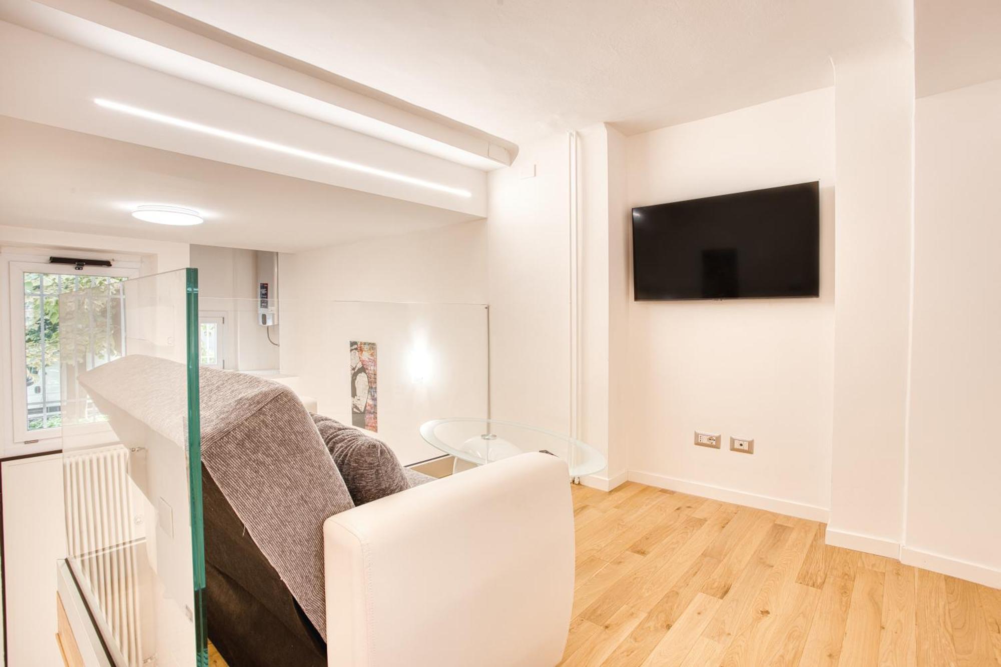 Walk To Navigli - Via Gola - 2 Bedrooms Apt ميلان المظهر الخارجي الصورة