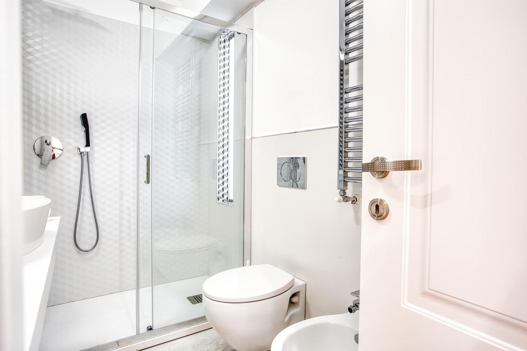 Walk To Navigli - Via Gola - 2 Bedrooms Apt ميلان المظهر الخارجي الصورة